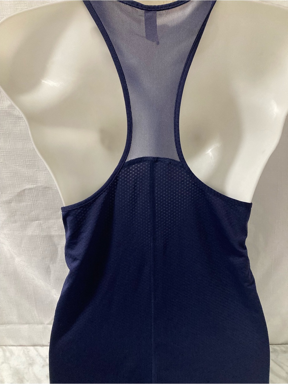 Under Armour HeatGear Navy Mesh Racerback Tank Top L